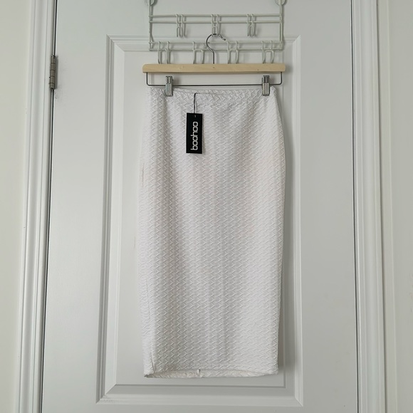 NWT Amy Textured Midi Skirt White (S/M) - Picture 3 of 5
